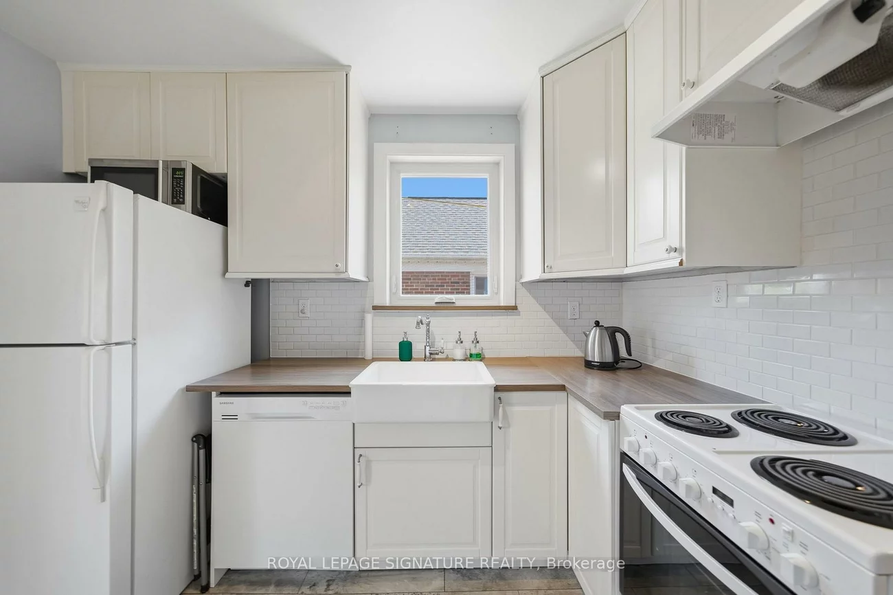 20, Aldgate, Stonegate-Queensway, Toronto