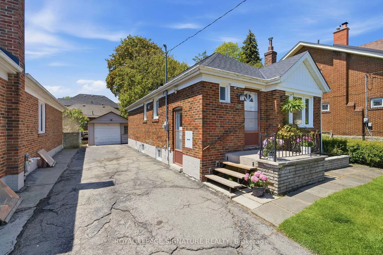 20, Aldgate, Stonegate-Queensway, Toronto