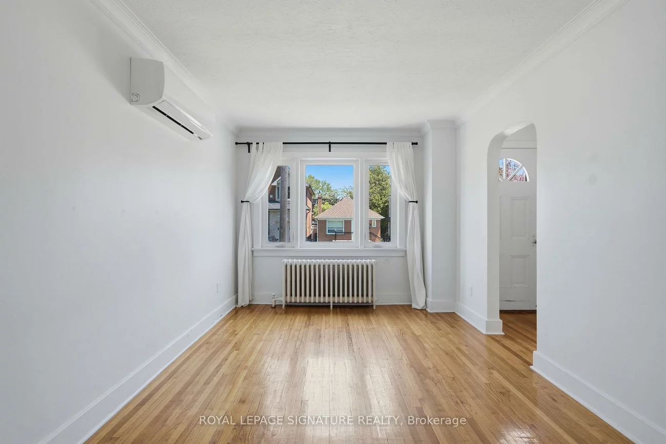 20, Aldgate, Stonegate-Queensway, Toronto