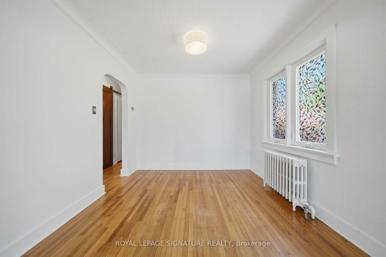 20, Aldgate, Stonegate-Queensway, Toronto