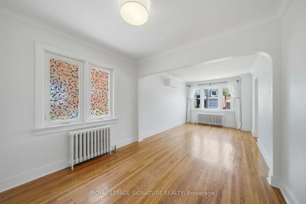 20, Aldgate, Stonegate-Queensway, Toronto