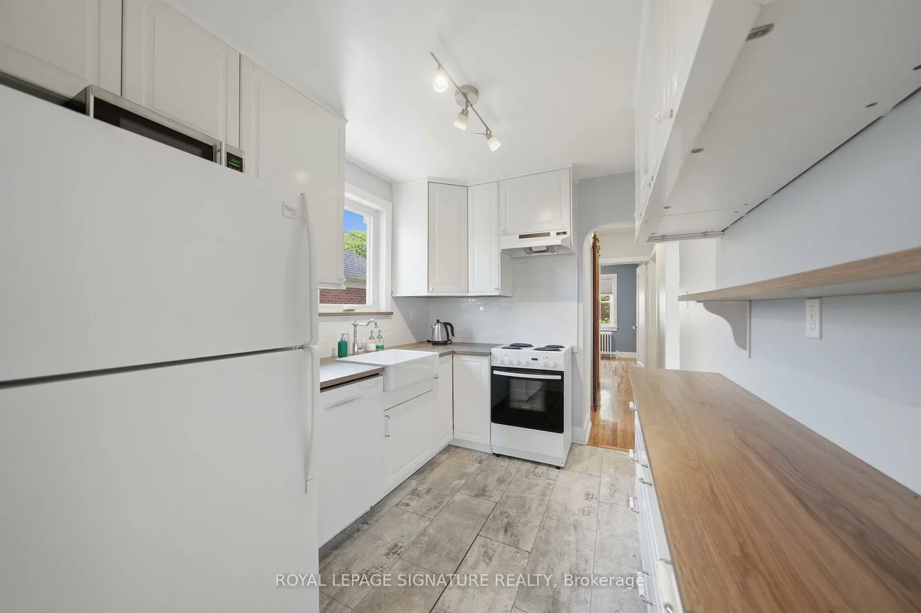 20, Aldgate, Stonegate-Queensway, Toronto