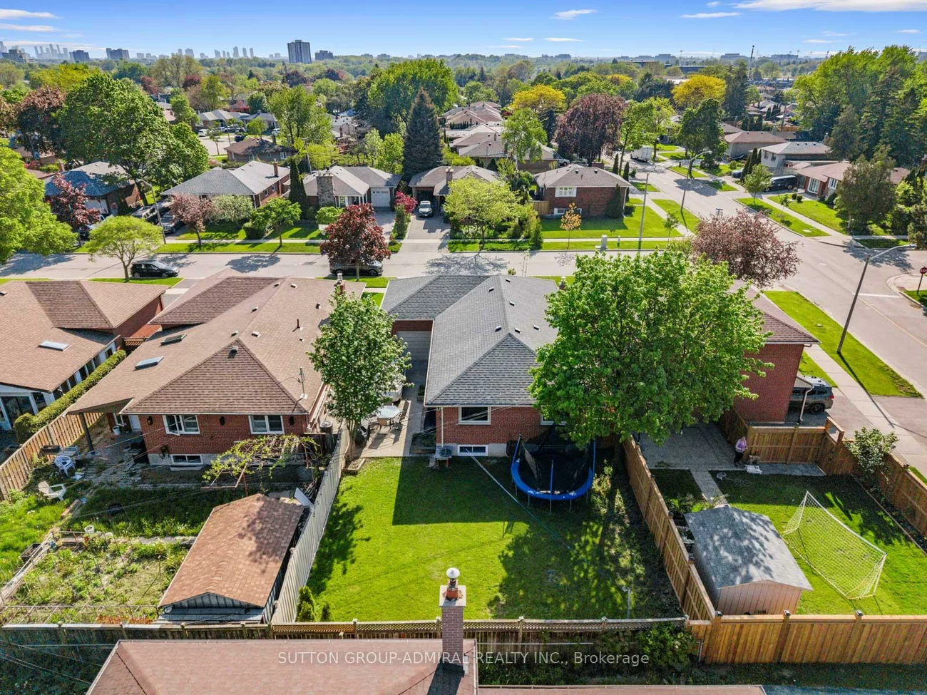 23, Groverdale, Etobicoke West Mall, Toronto