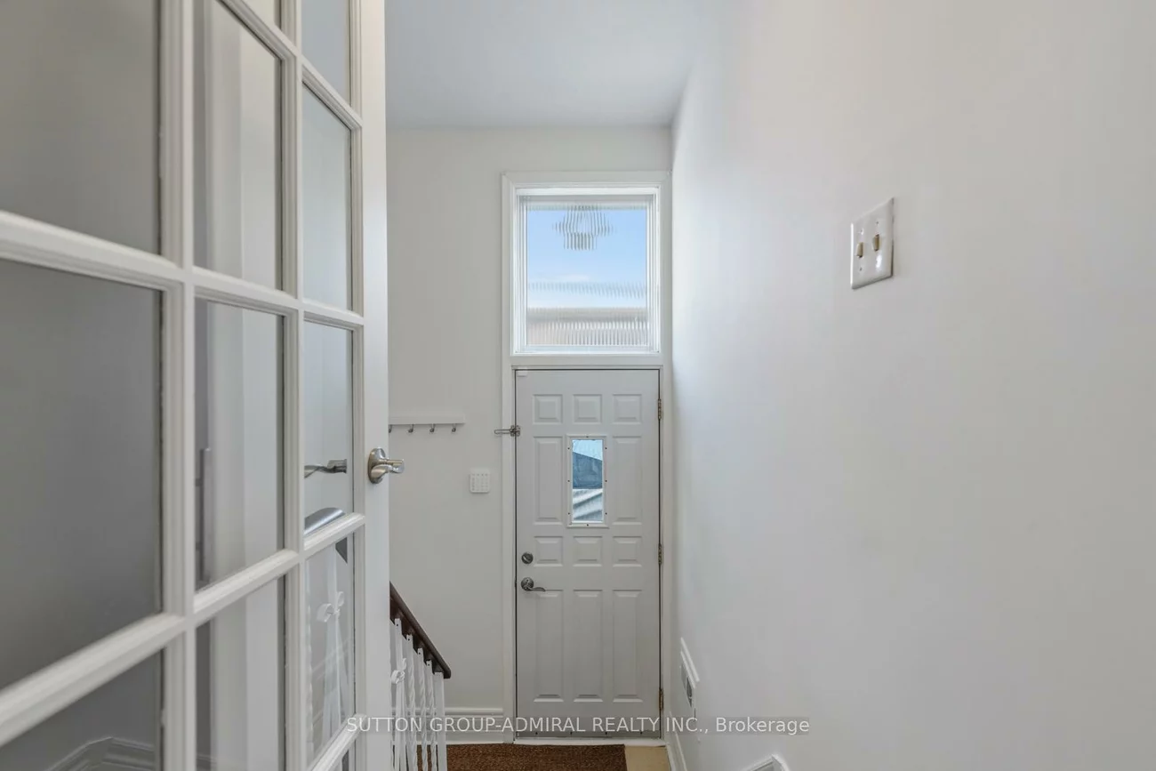 23, Groverdale, Etobicoke West Mall, Toronto