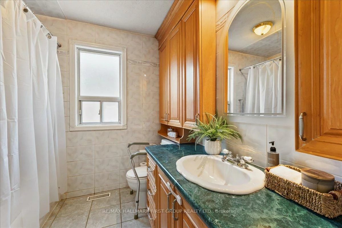 2690, Islington, Thistletown-Beaumonde Heights, Toronto