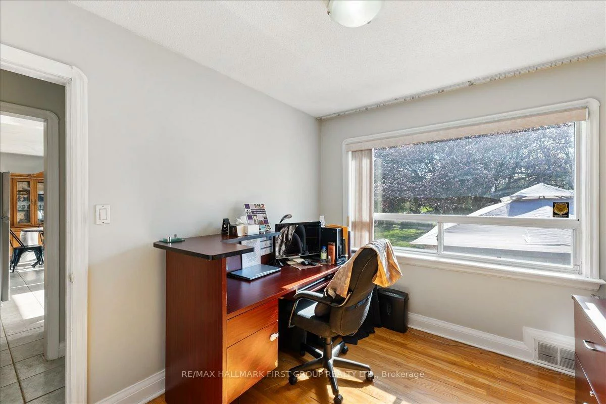 2690, Islington, Thistletown-Beaumonde Heights, Toronto