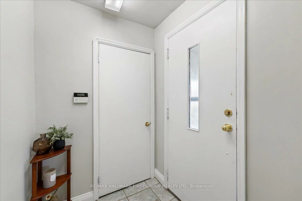 2690, Islington, Thistletown-Beaumonde Heights, Toronto
