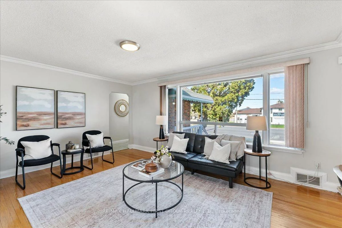 2690, Islington, Thistletown-Beaumonde Heights, Toronto