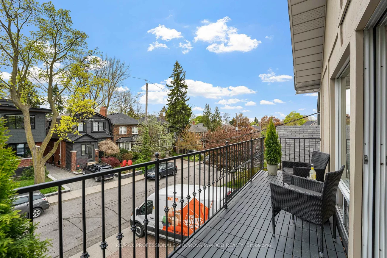 2, Ostend, High Park-Swansea, Toronto