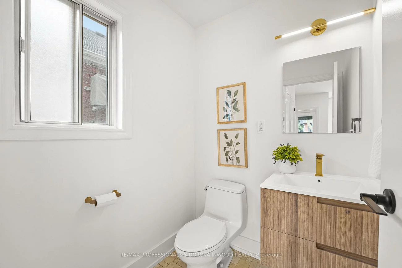 2, Ostend, High Park-Swansea, Toronto