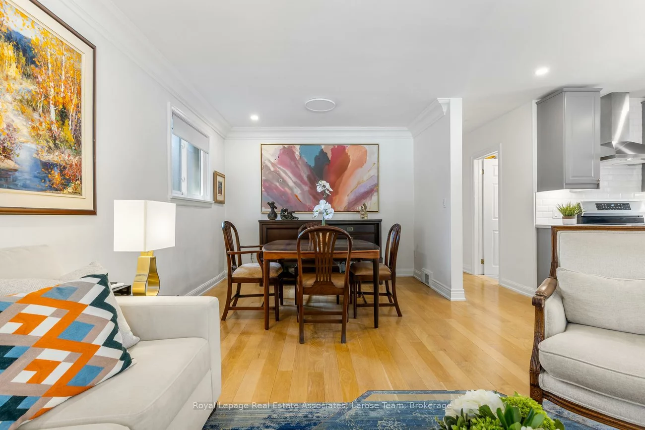 10, Iris, Long Branch, Toronto