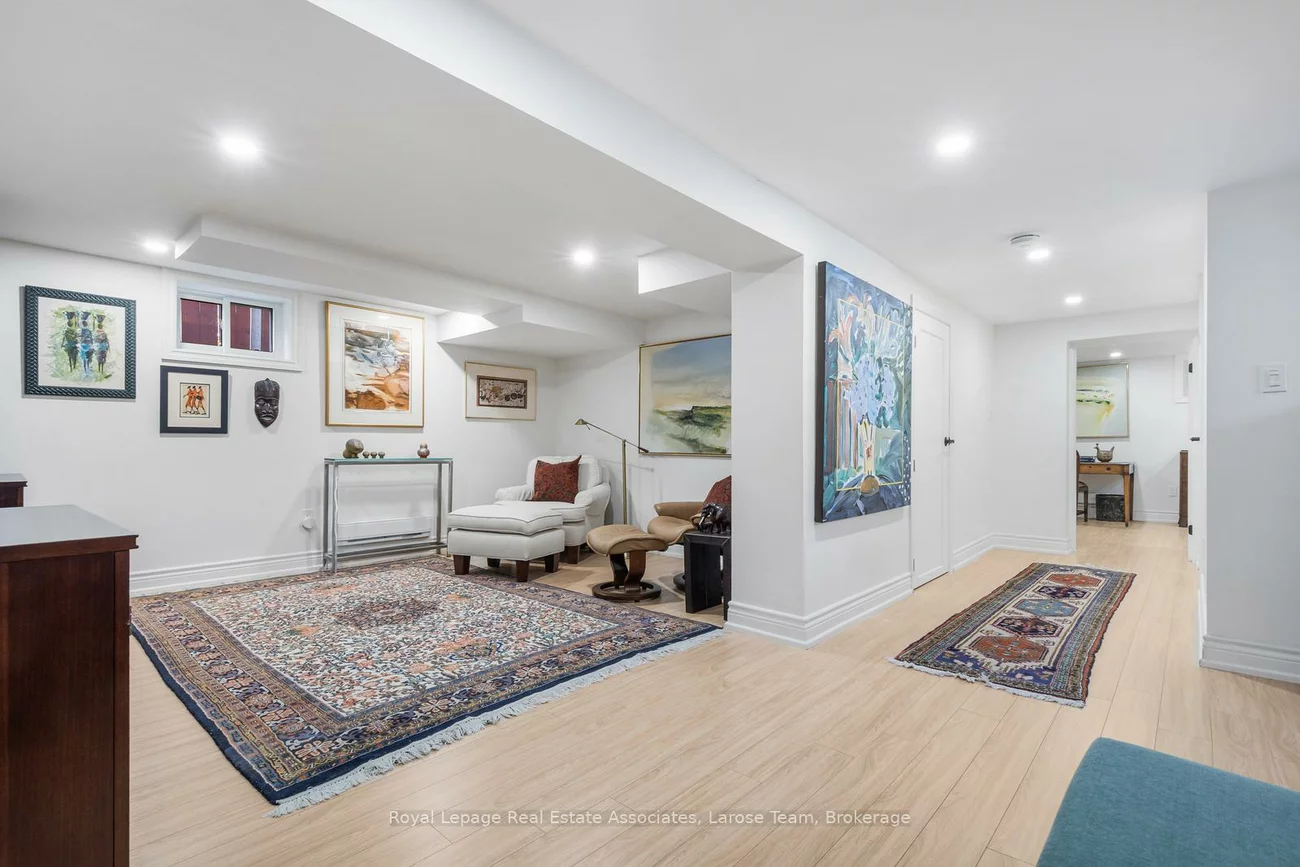 10, Iris, Long Branch, Toronto