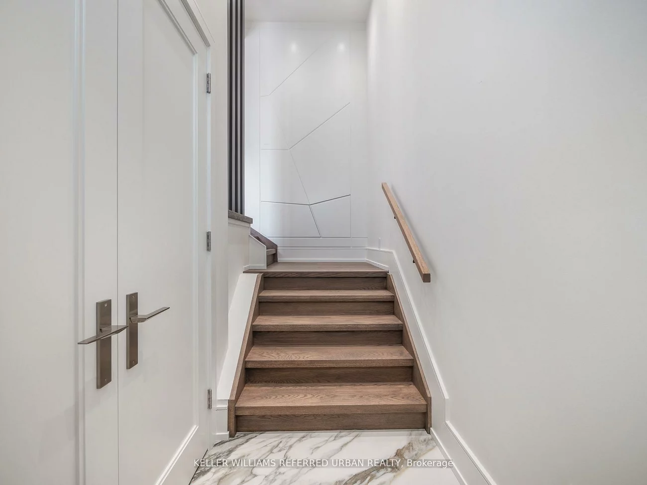 327, Melrose, Mimico, Toronto