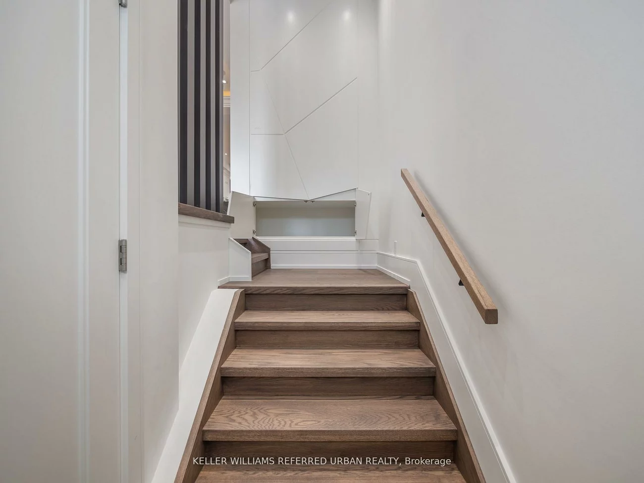 327, Melrose, Mimico, Toronto