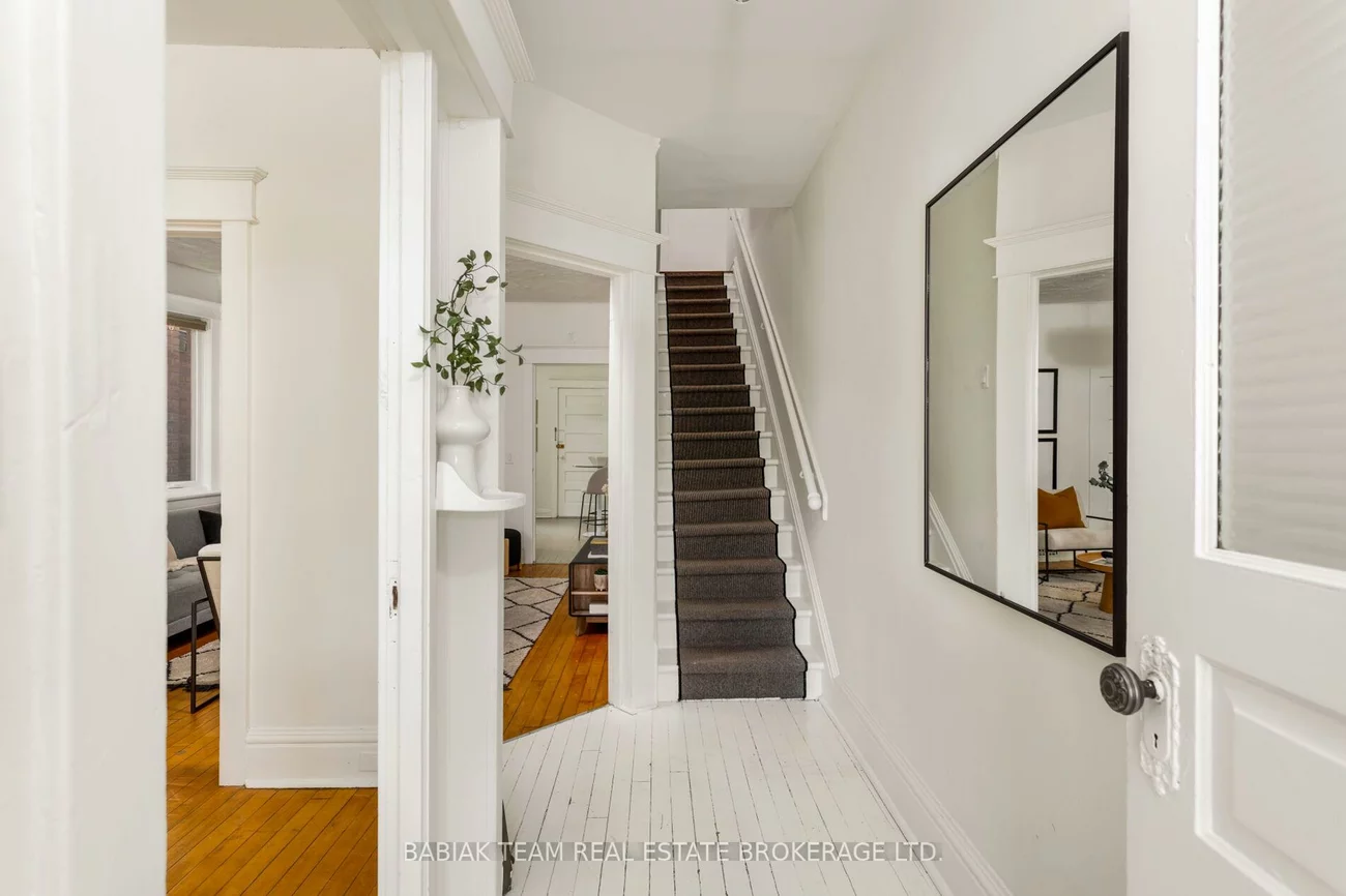 82, Howard Park, High Park-Swansea, Toronto