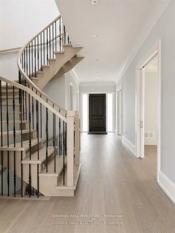 16, Barker, Thistletown-Beaumonde Heights, Toronto