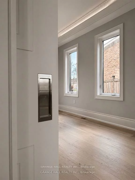 16, Barker, Thistletown-Beaumonde Heights, Toronto