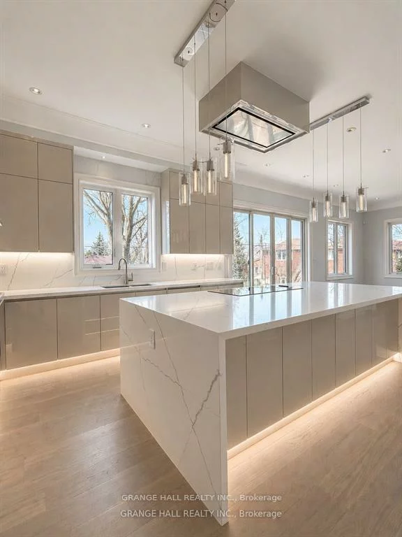 16, Barker, Thistletown-Beaumonde Heights, Toronto