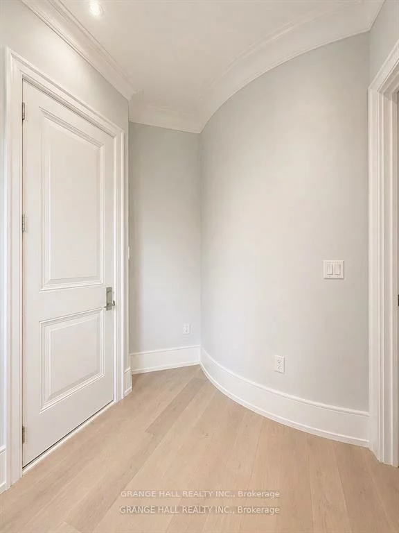 16, Barker, Thistletown-Beaumonde Heights, Toronto