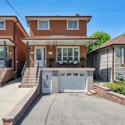 22, East, Rockcliffe-Smythe, Toronto
