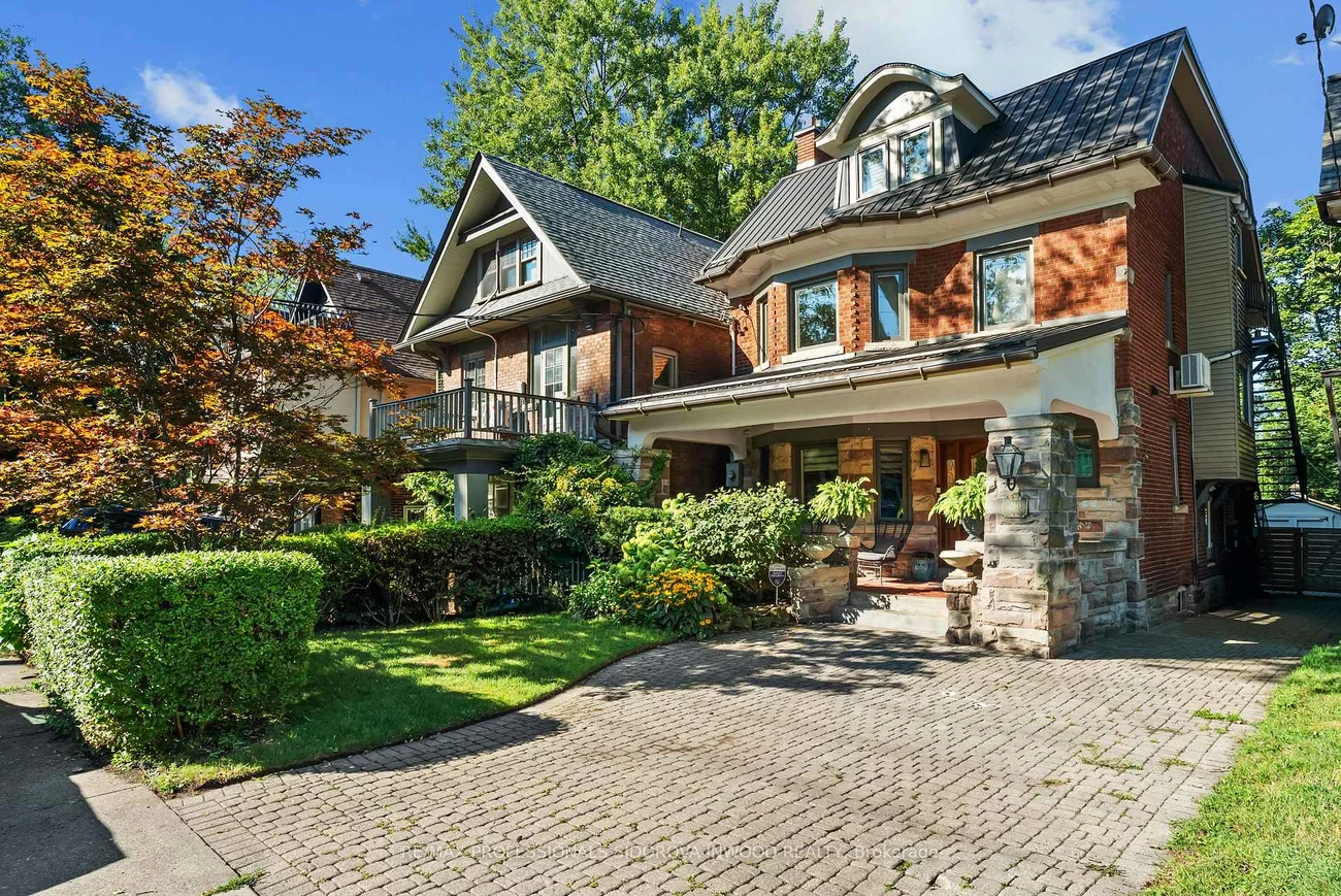 260, Indian, High Park-Swansea, Toronto