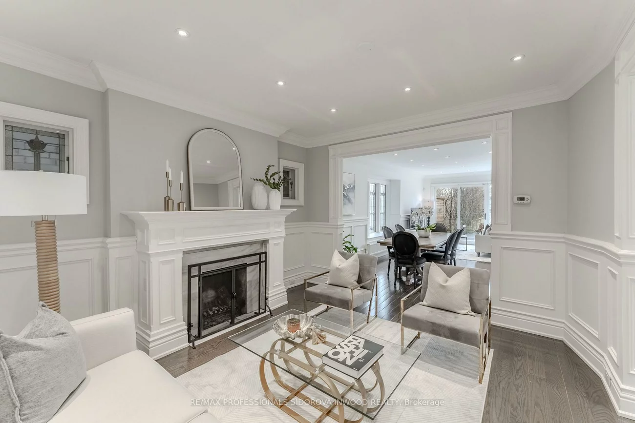 260, Indian, High Park-Swansea, Toronto