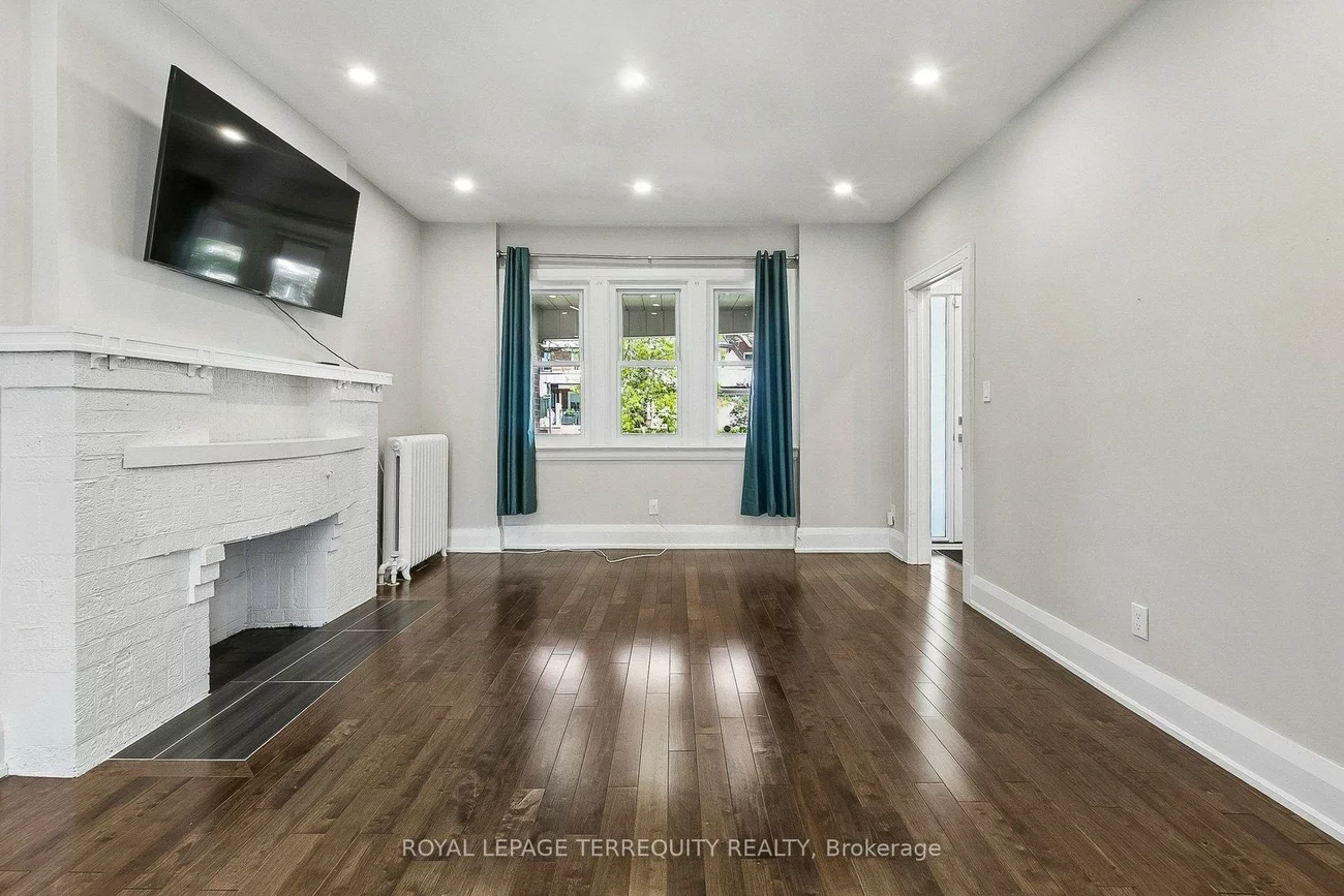 407, Annette, Runnymede-Bloor West Village, Toronto
