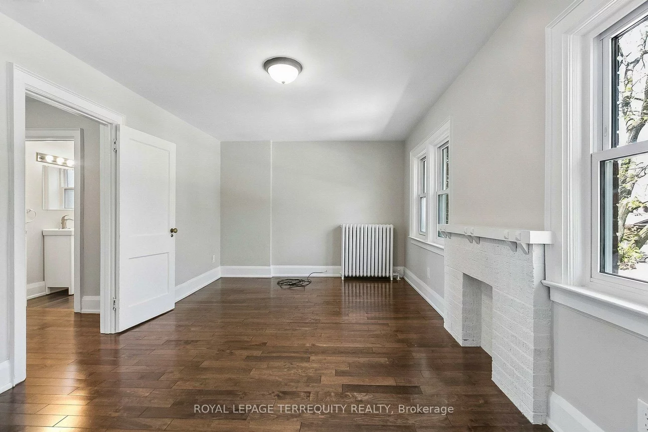 407, Annette, Runnymede-Bloor West Village, Toronto