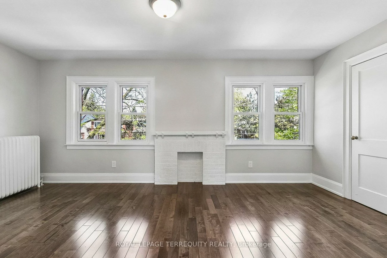 407, Annette, Runnymede-Bloor West Village, Toronto