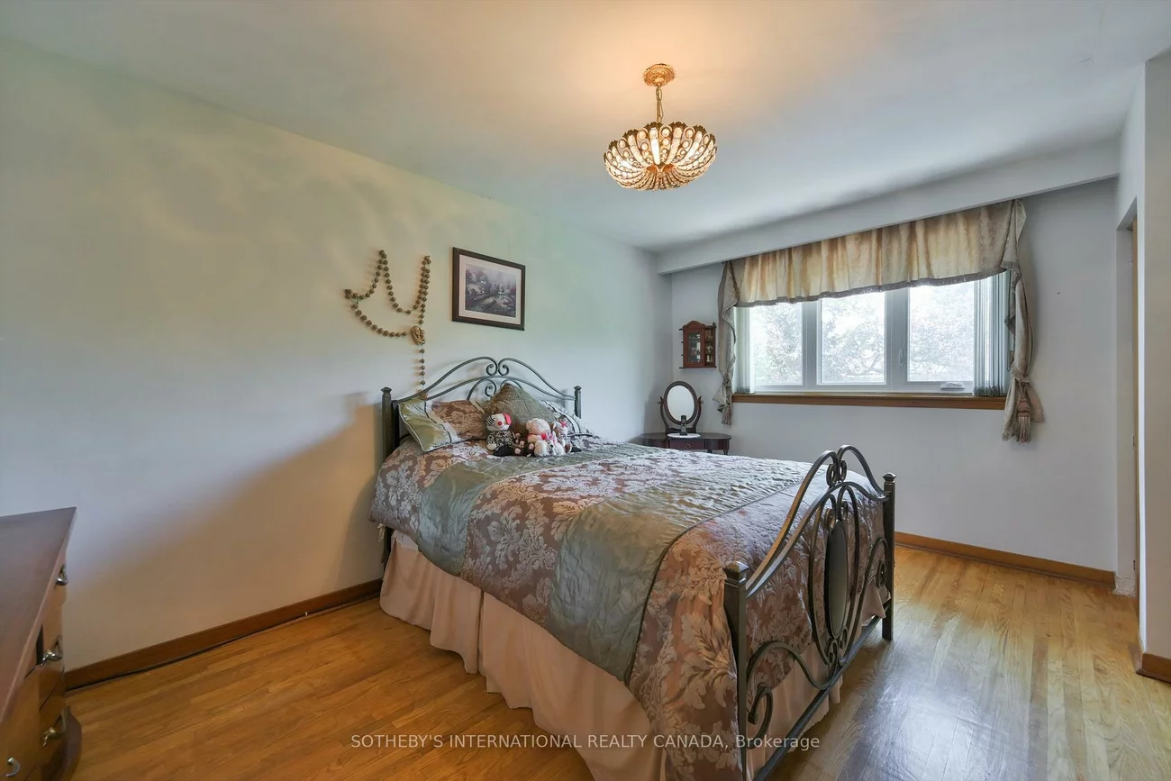 283, Derrydown, York University Heights, Toronto