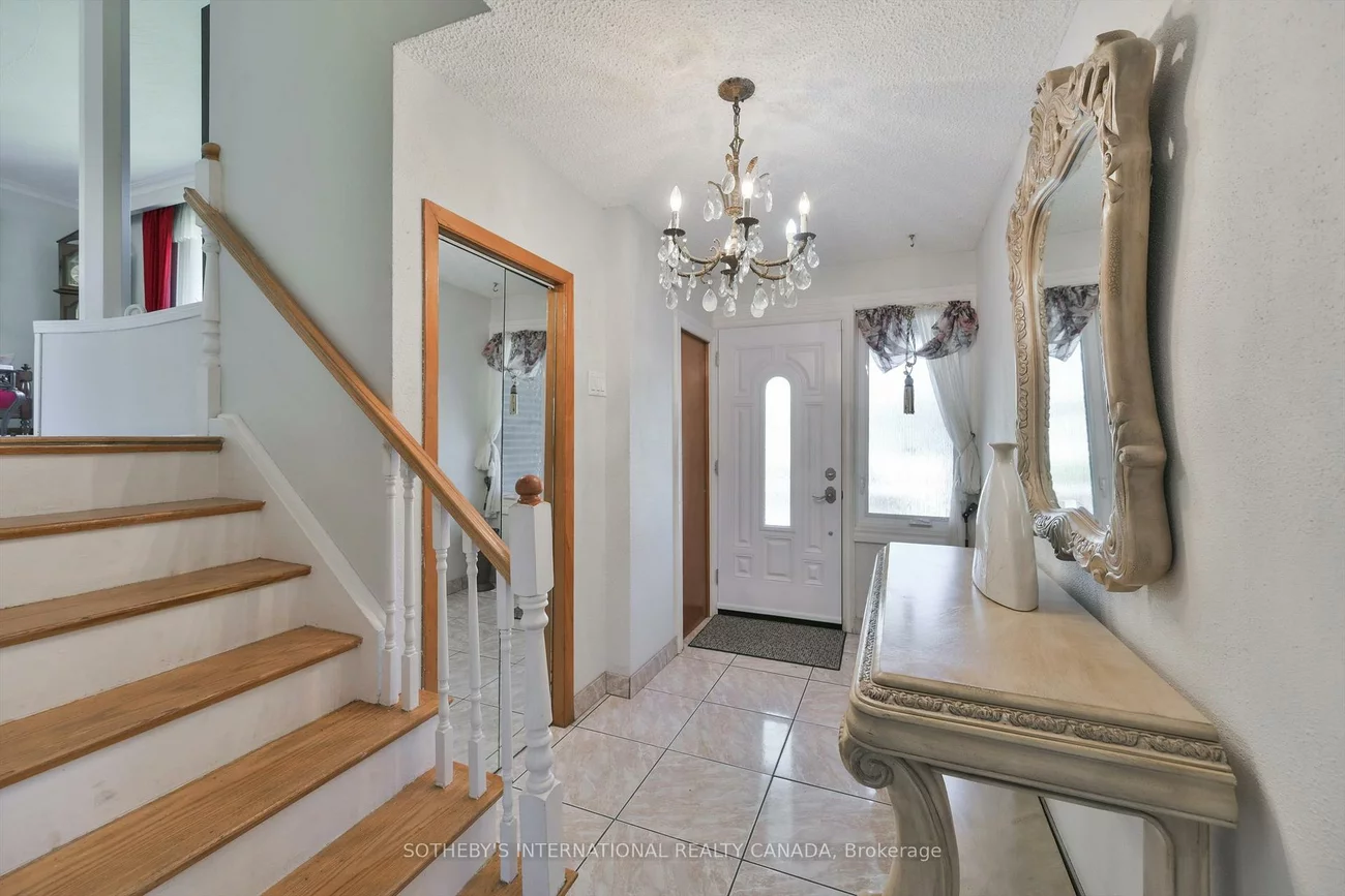 283, Derrydown, York University Heights, Toronto
