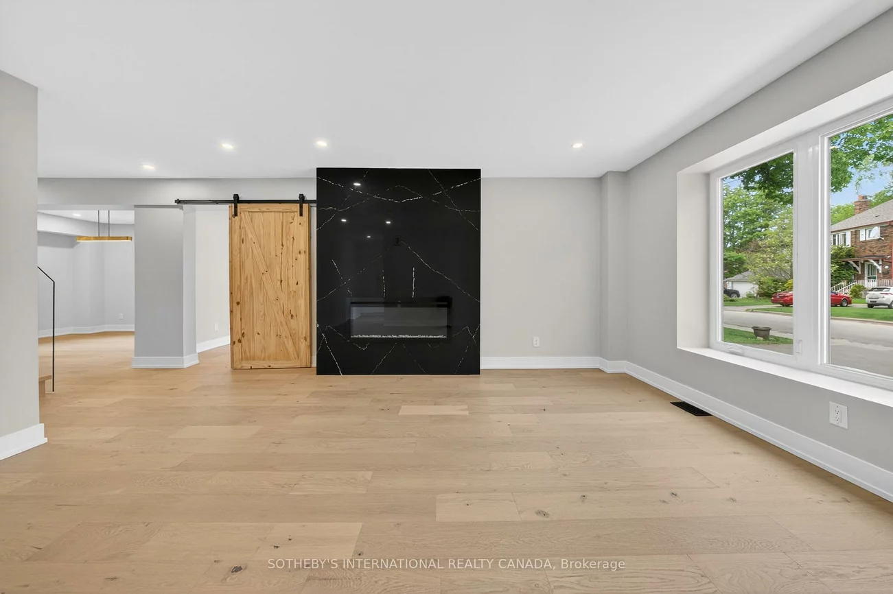 33, Miles, Mimico, Toronto