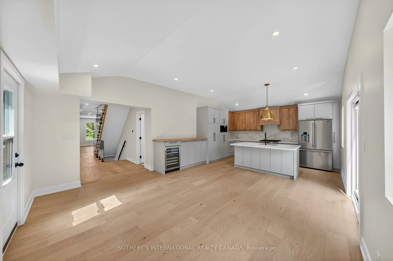 33, Miles, Mimico, Toronto