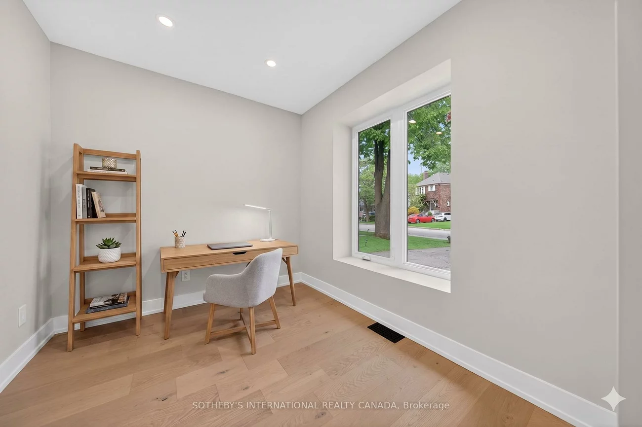 33, Miles, Mimico, Toronto