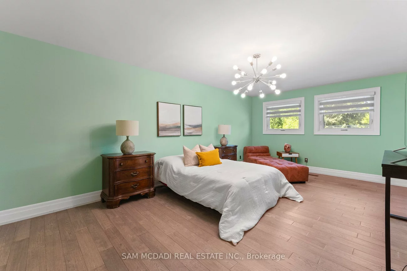 5, Canterbury, Edenbridge-Humber Valley, Toronto