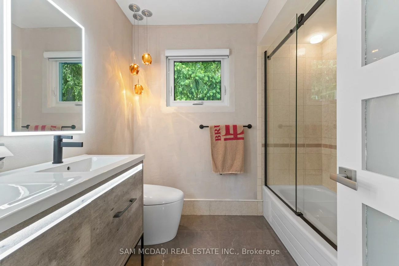 5, Canterbury, Edenbridge-Humber Valley, Toronto