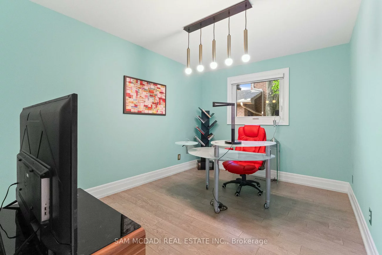 5, Canterbury, Edenbridge-Humber Valley, Toronto