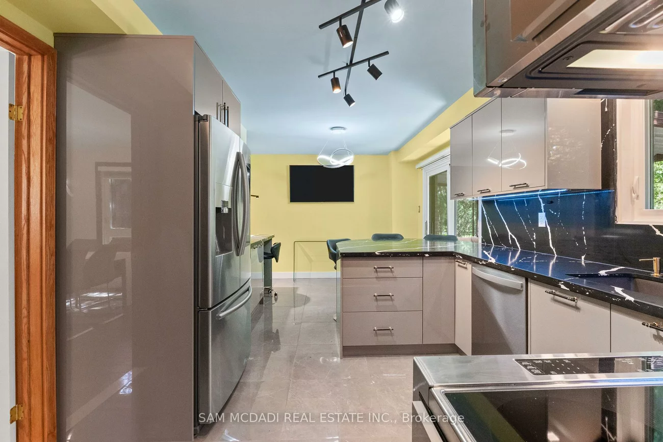 5, Canterbury, Edenbridge-Humber Valley, Toronto