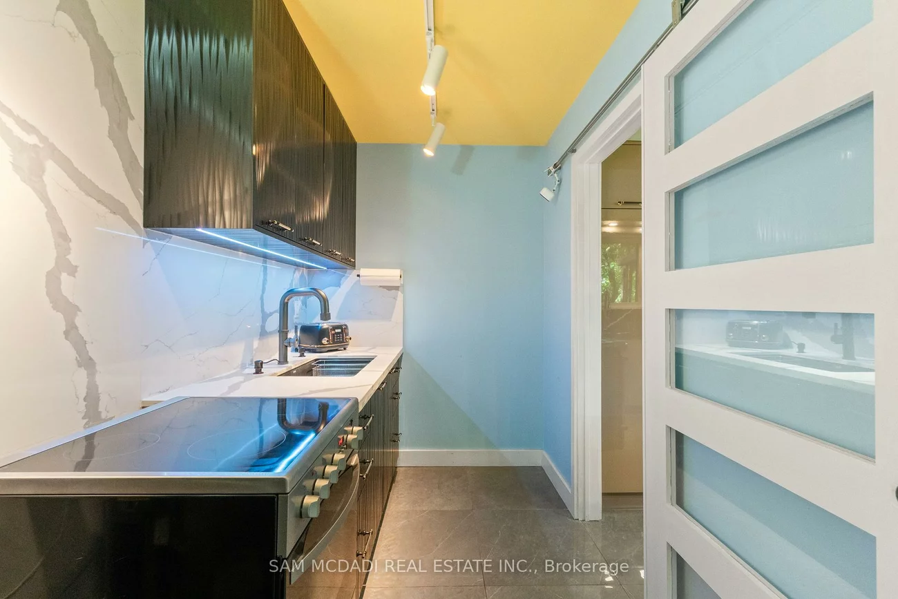 5, Canterbury, Edenbridge-Humber Valley, Toronto