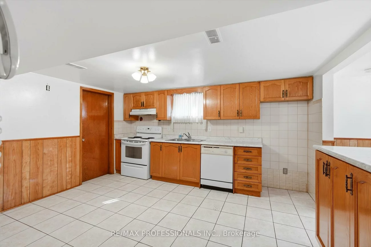 54, Culnan, Islington-City Centre West, Toronto