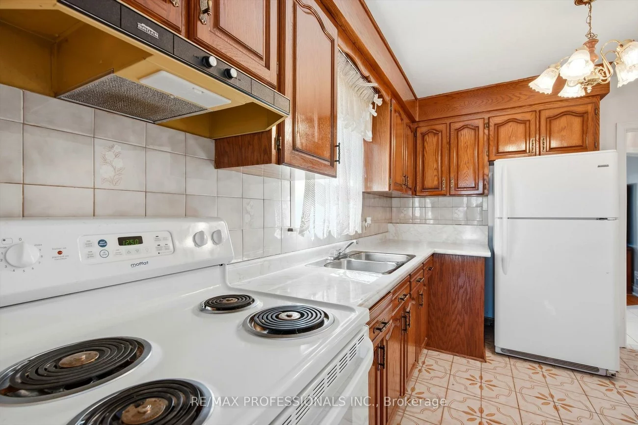 54, Culnan, Islington-City Centre West, Toronto
