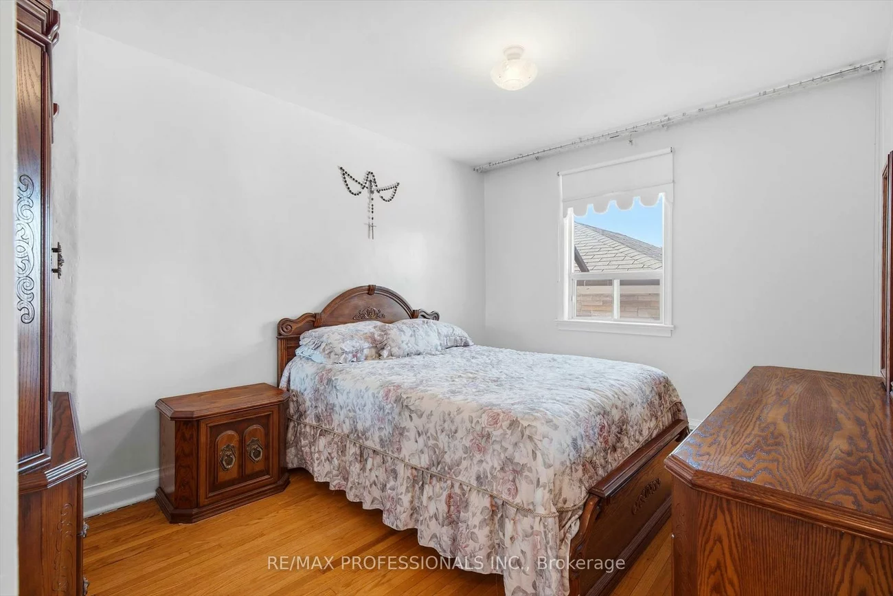 54, Culnan, Islington-City Centre West, Toronto