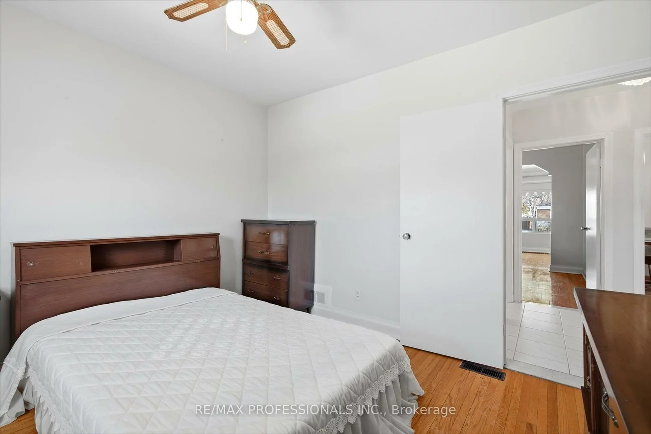 54, Culnan, Islington-City Centre West, Toronto