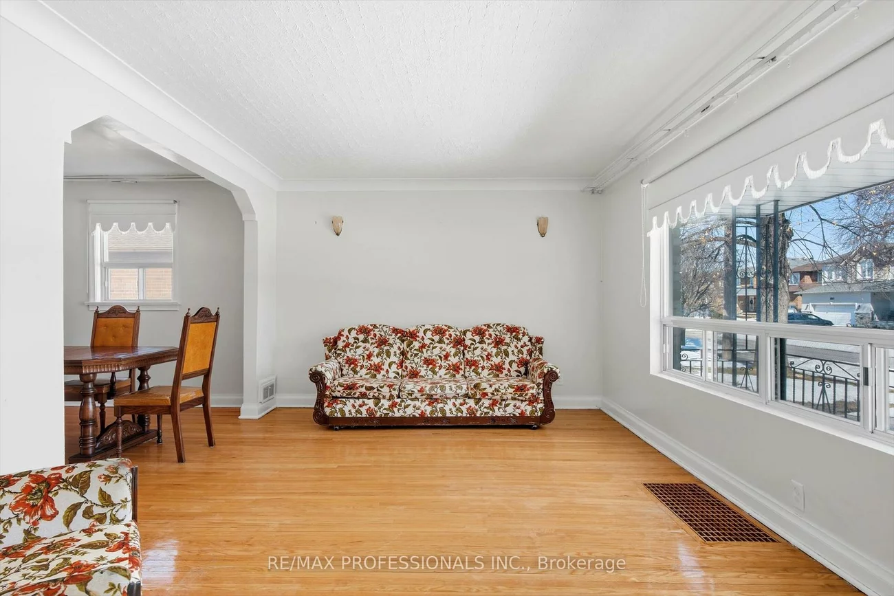 54, Culnan, Islington-City Centre West, Toronto