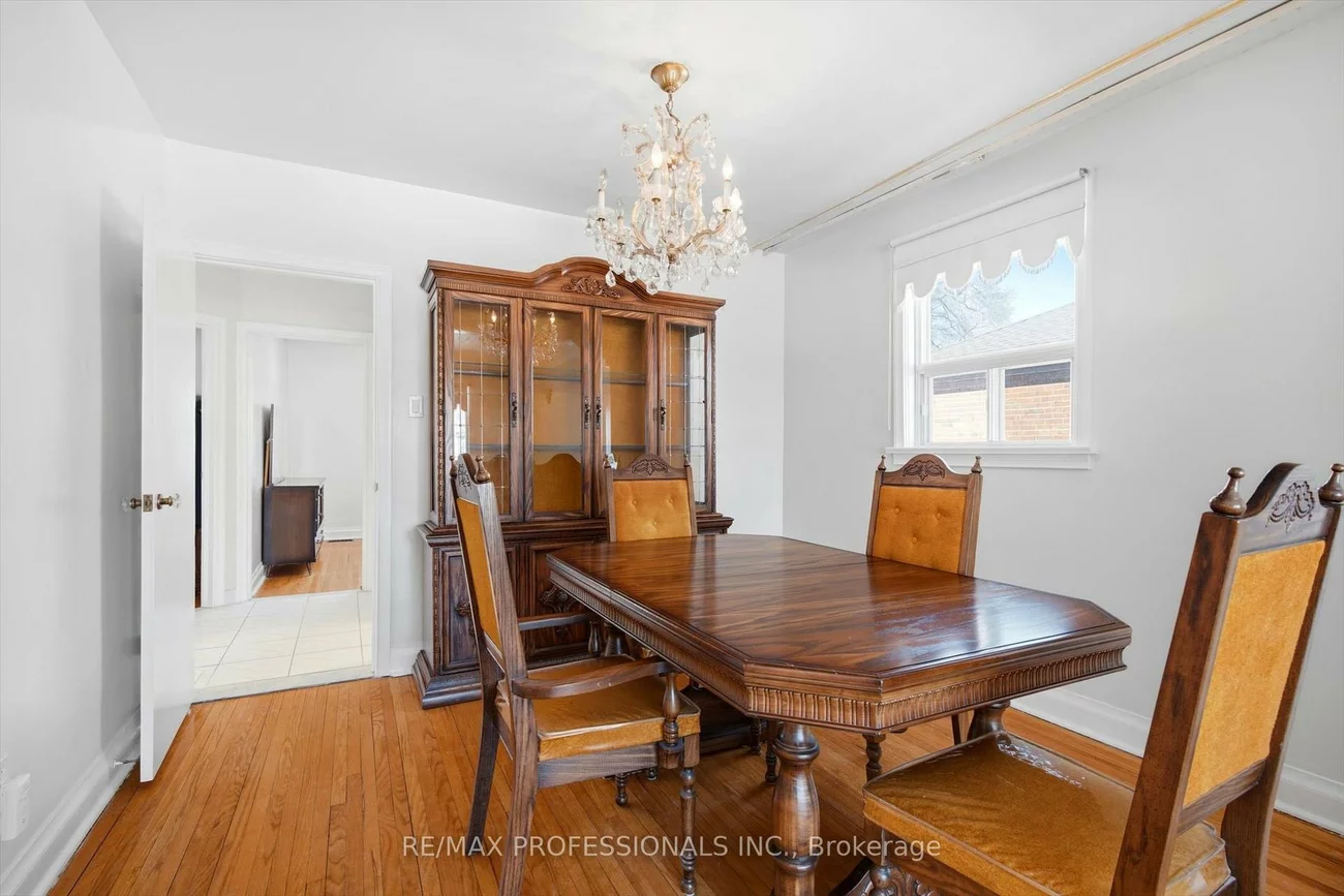 54, Culnan, Islington-City Centre West, Toronto