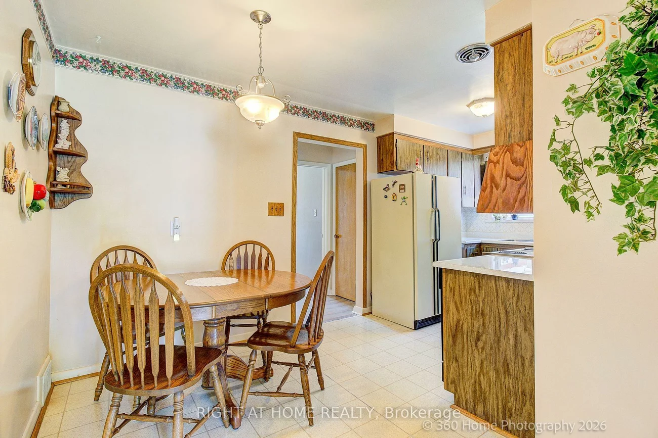 9, STEVENHARRIS, Markland Wood, Toronto