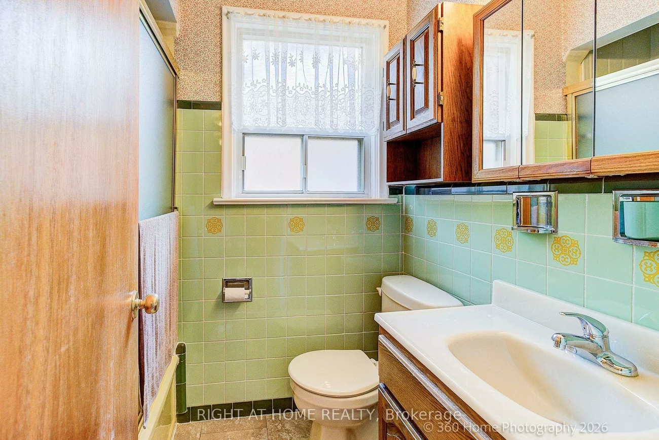 9, STEVENHARRIS, Markland Wood, Toronto