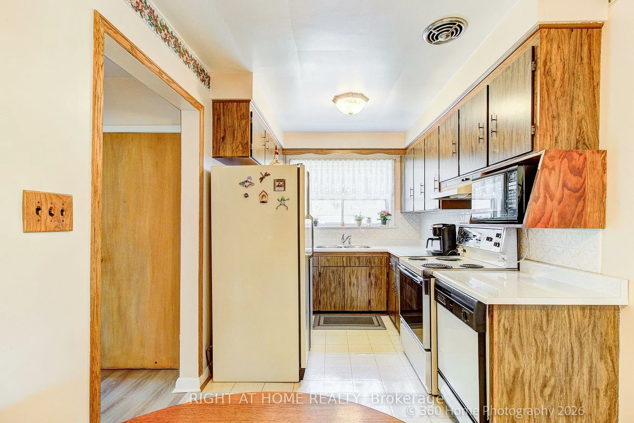 9, STEVENHARRIS, Markland Wood, Toronto