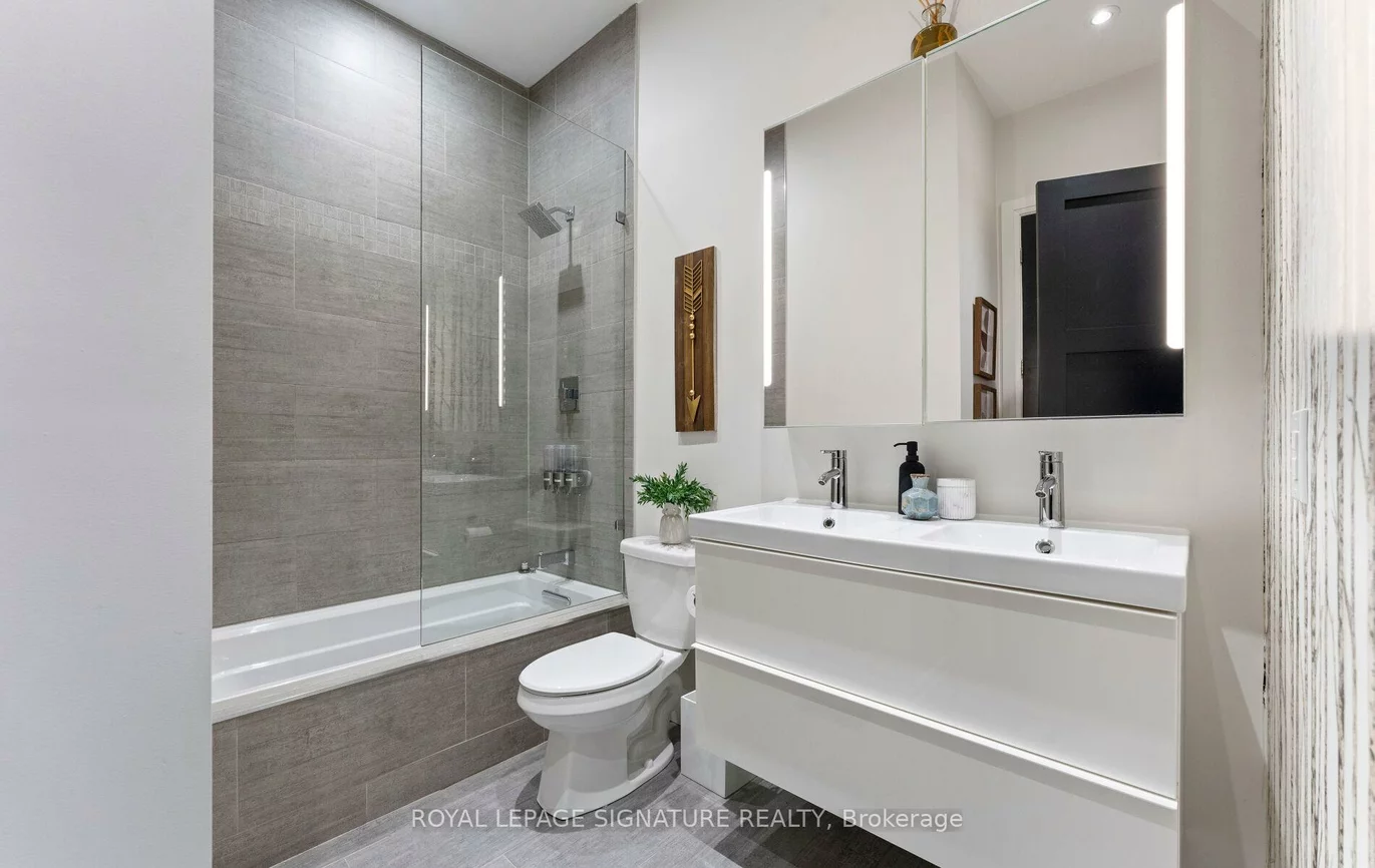 88, Beaver Bend, Eringate-Centennial-West Deane, Toronto