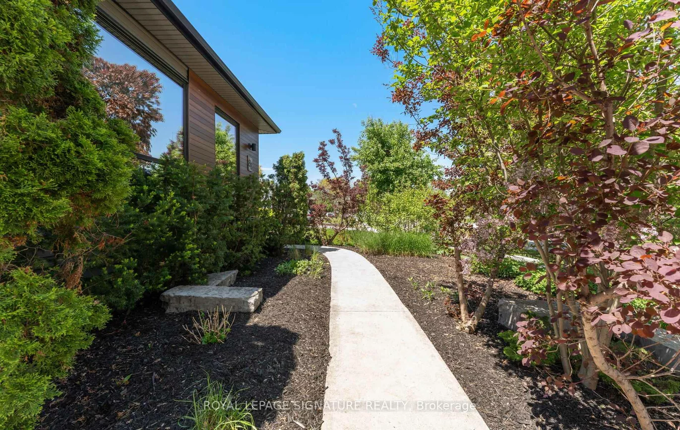 88, Beaver Bend, Eringate-Centennial-West Deane, Toronto